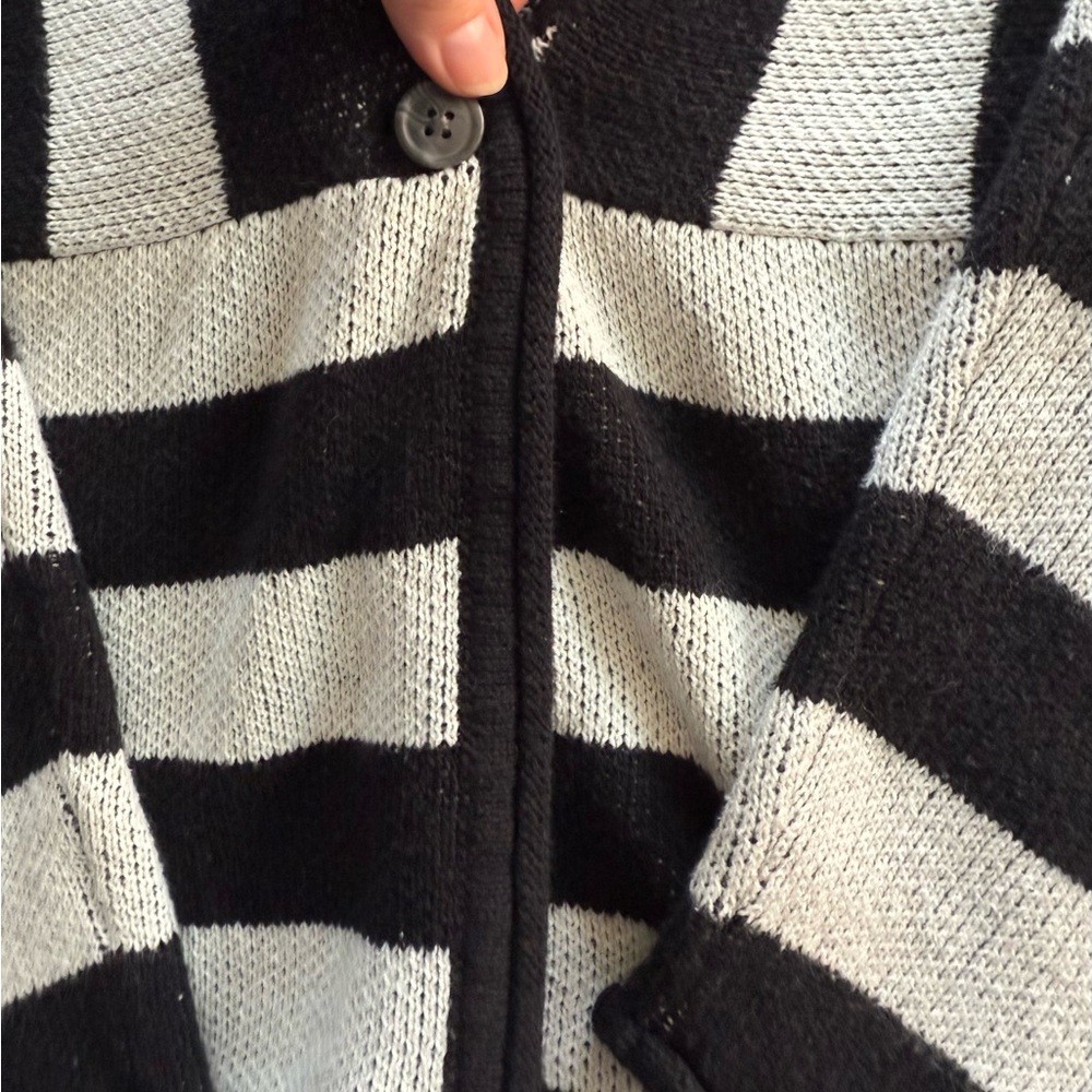 Tea Collection Stripe Cardigan size M (6-7) - Picture 4 of 7